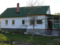 Продам загородный дом 160 кв.м со всеми коммуникациями и дизайн. евроремонтом - Изображение #1, Объявление #736009